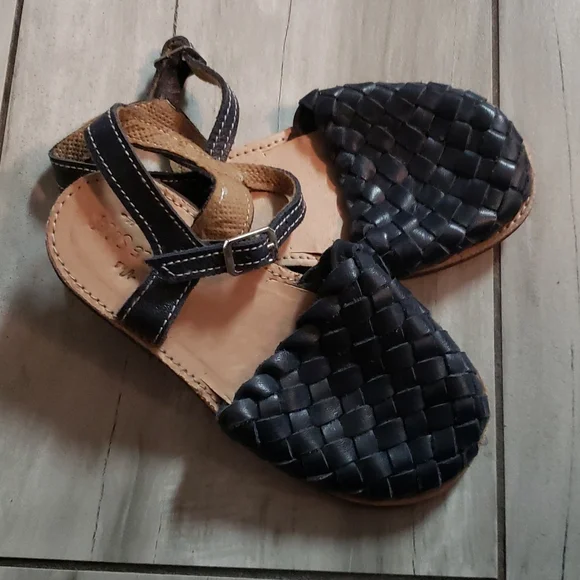 The Humble Soles Sandals - Picture 1 of 6